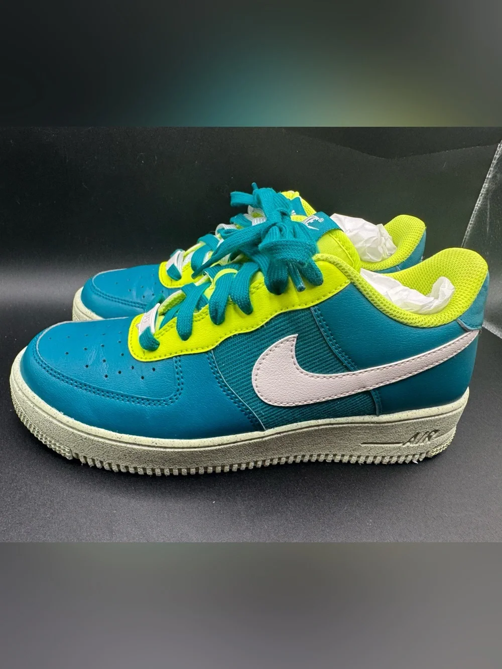 Nike Air Force 1 ‘07 LV8 Teal Volt Sneakers | Men’s 6 / Women’s 7.5 | DM1086-300